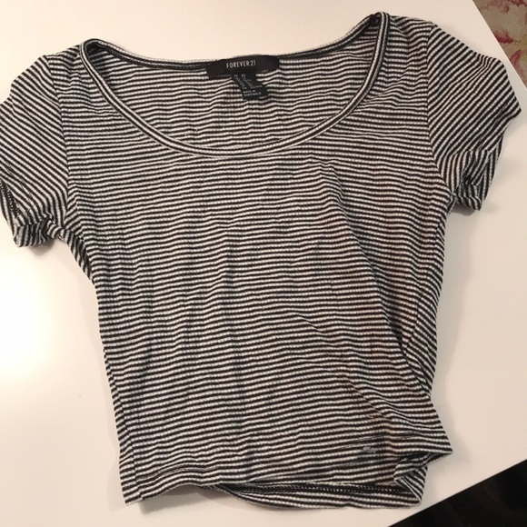 Forever 21 crop top- very cropped - Picture 1 of 1